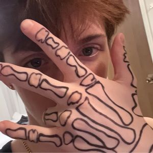 Meet your Posher, Eden